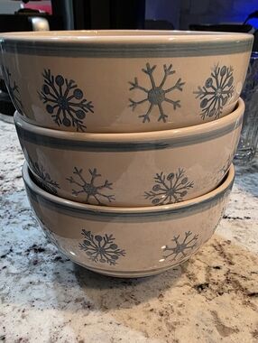 Ceramic Snowflake Mixing Bowls - Set of 3